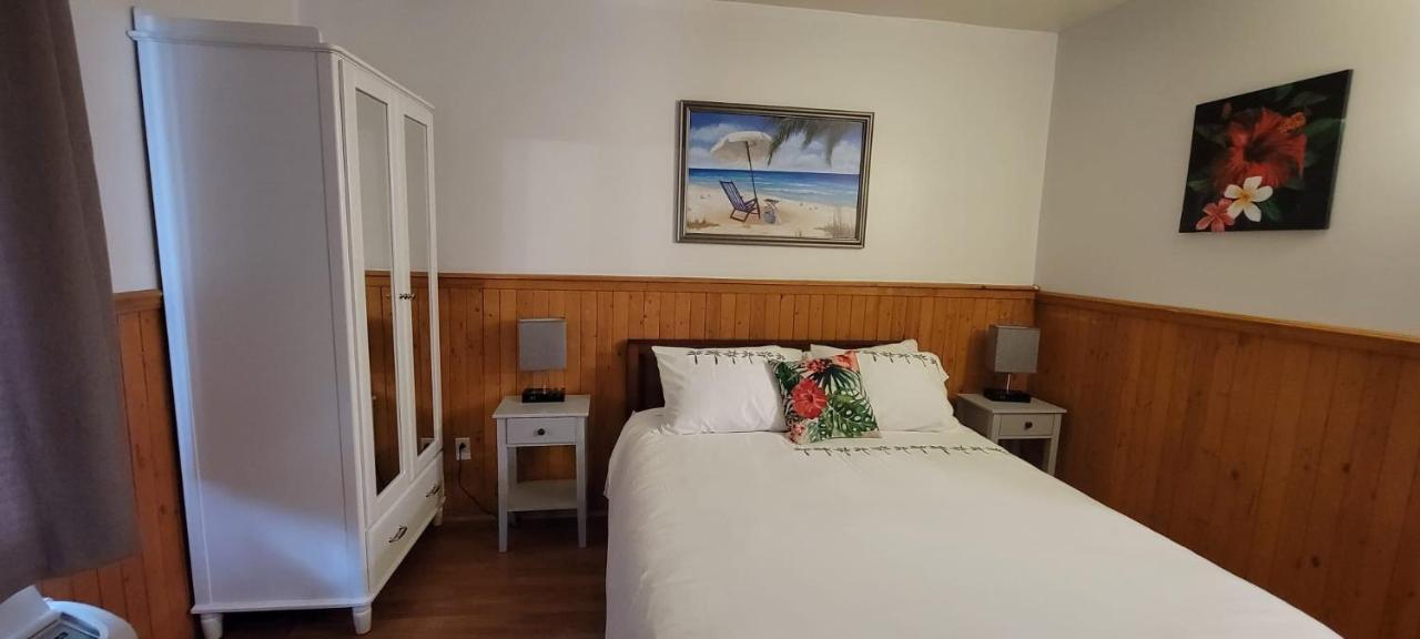 Hotel Fleurs Karaibes Saint-Alexandre-de-Kamouraska ภายนอก รูปภาพ