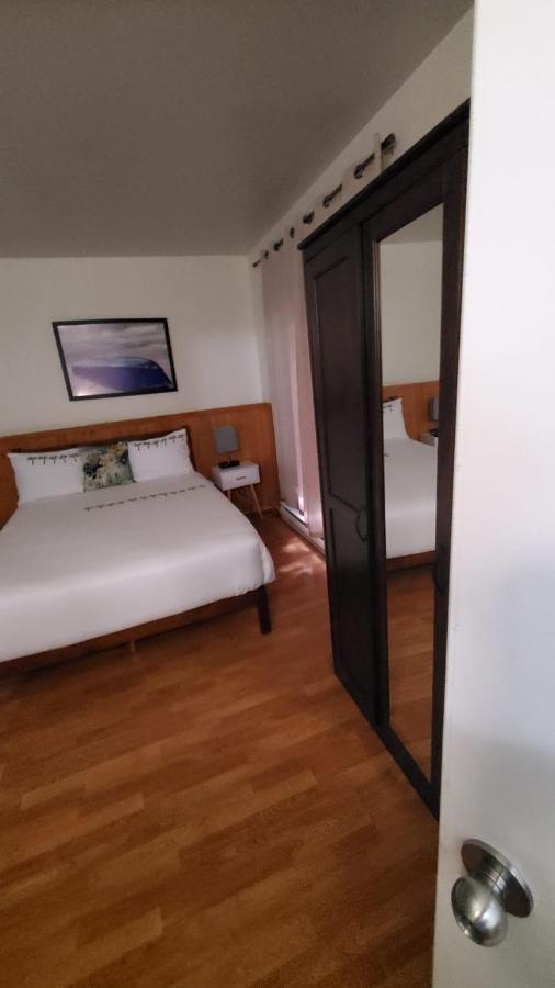 Hotel Fleurs Karaibes Saint-Alexandre-de-Kamouraska ภายนอก รูปภาพ