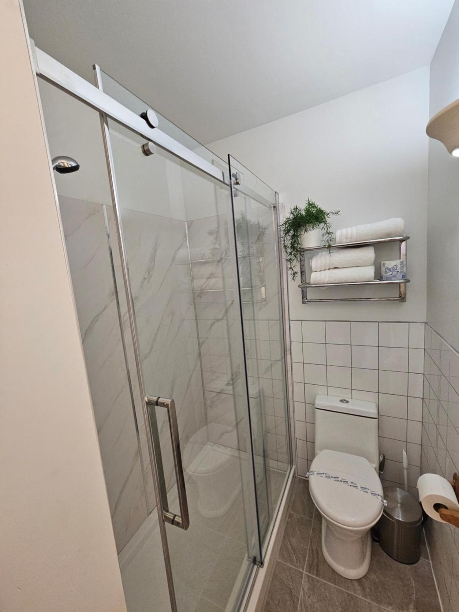 Hotel Fleurs Karaibes Saint-Alexandre-de-Kamouraska ภายนอก รูปภาพ